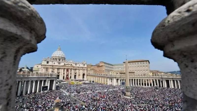 Maria, stop al titolo di corredentrice
