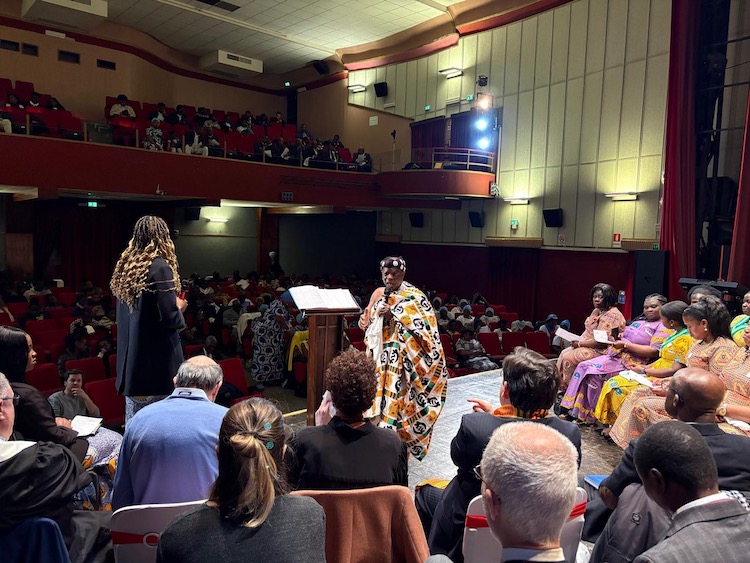 Essere convocati insieme